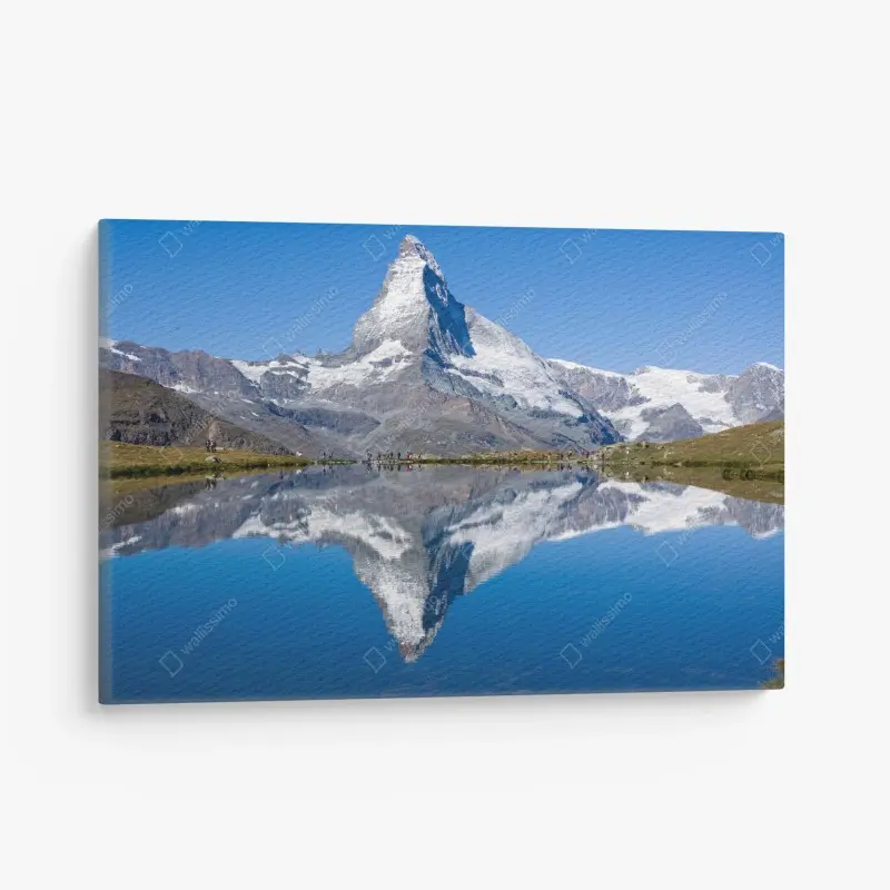 Quadro su tela riflesso del Cervino sul lago alpino