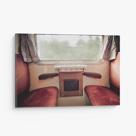 Quadro su tela interno di treno d'epoca con finestra piovosa • Wallissimo®