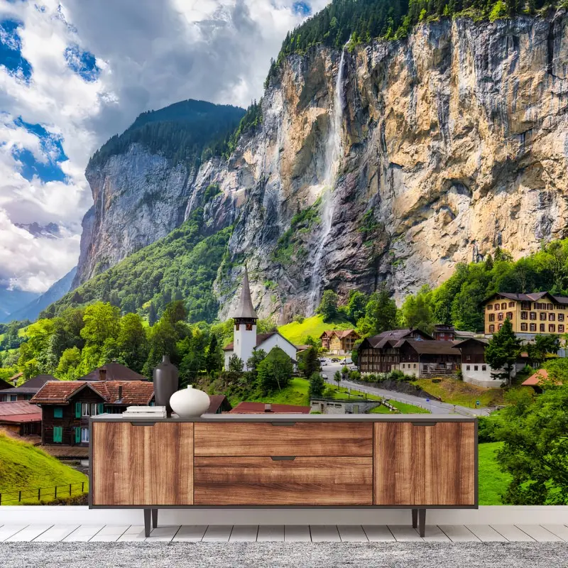 Carta da parati SVIZZERA CASCATA ALPI VILLAGGIO MONTI PER SOGGIORNO